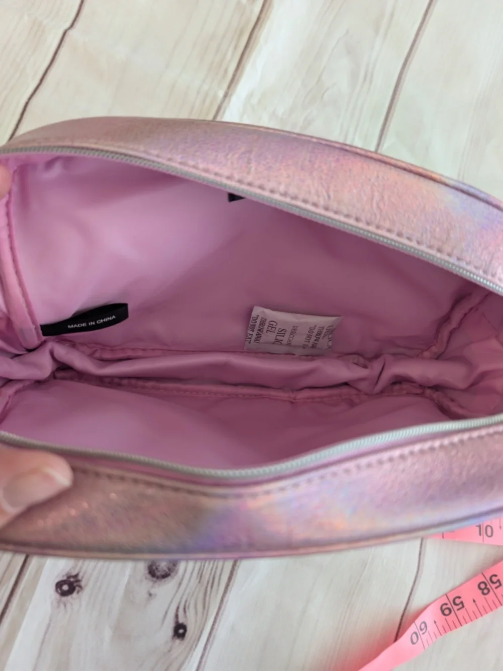 Lancome Paris Cosmetic Pink Shiny Metallic Zip Up Clutch Makeup Bag Case new